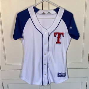 Texas Rangers shirt - women’s Small